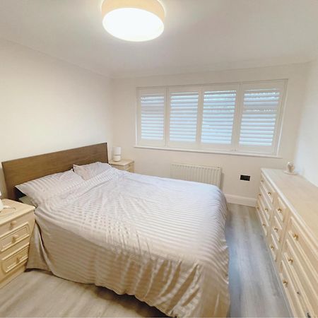 Home Near London Heathrow, Slough,Windsor,Legoland Colnbrook Exterior photo