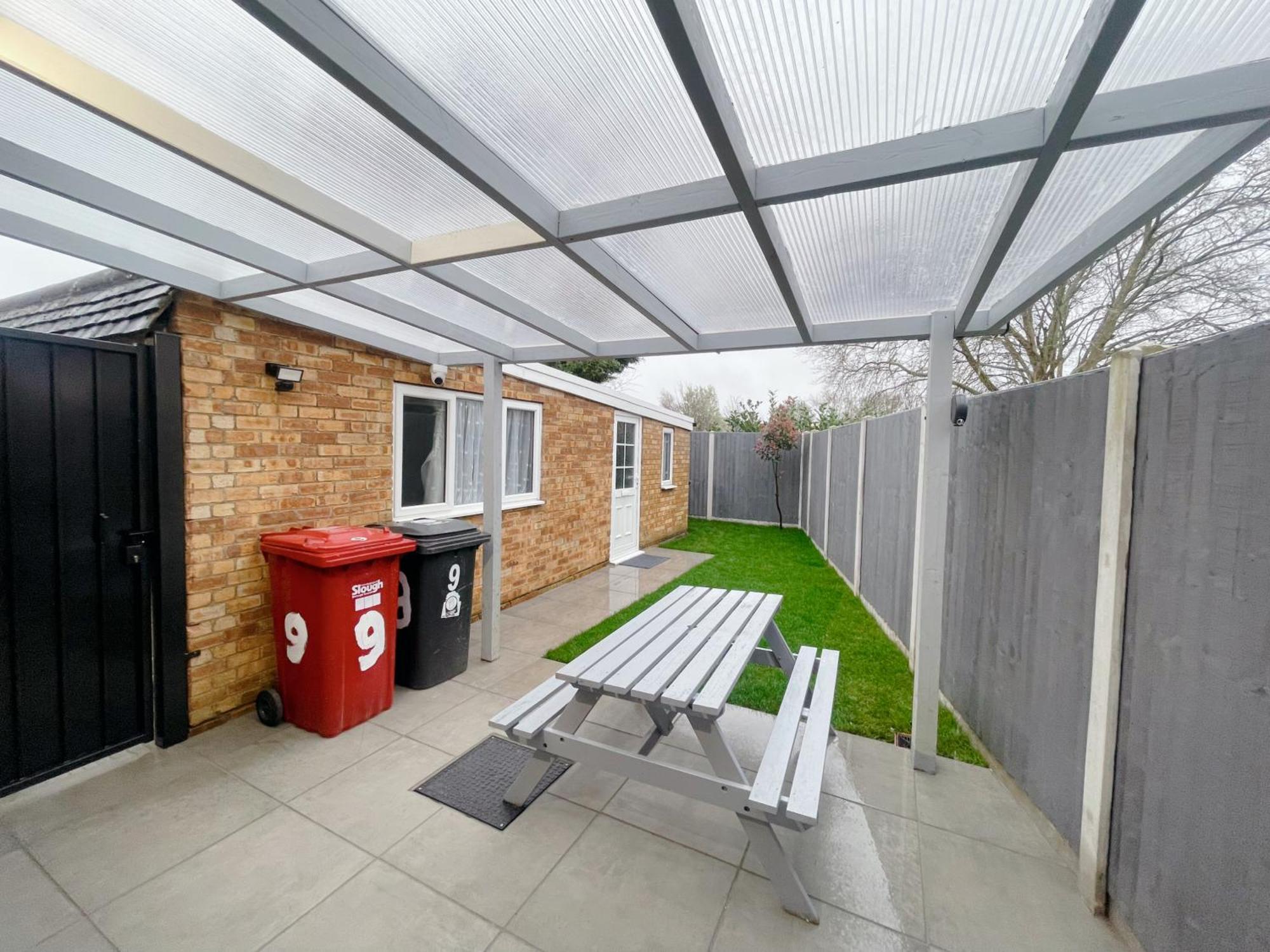 Home Near London Heathrow, Slough,Windsor,Legoland Colnbrook Exterior photo